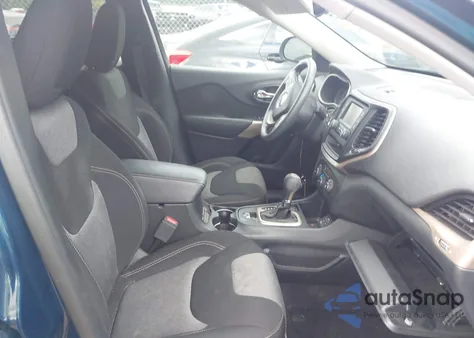 2018 Jeep Cherokee Latitude Fwd z USA, uszkodzony, nr VIN 1C4PJLCB8JD524145